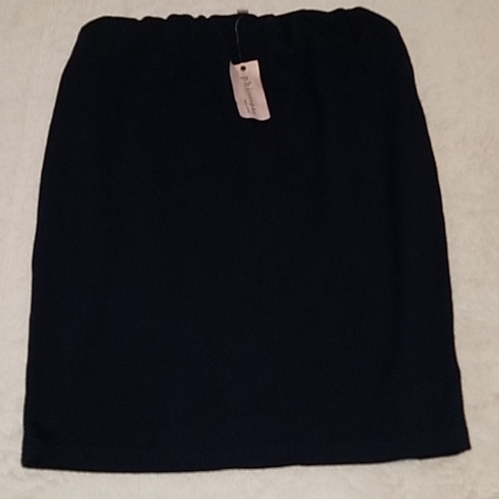 Pencil skirt navy M, pull on.